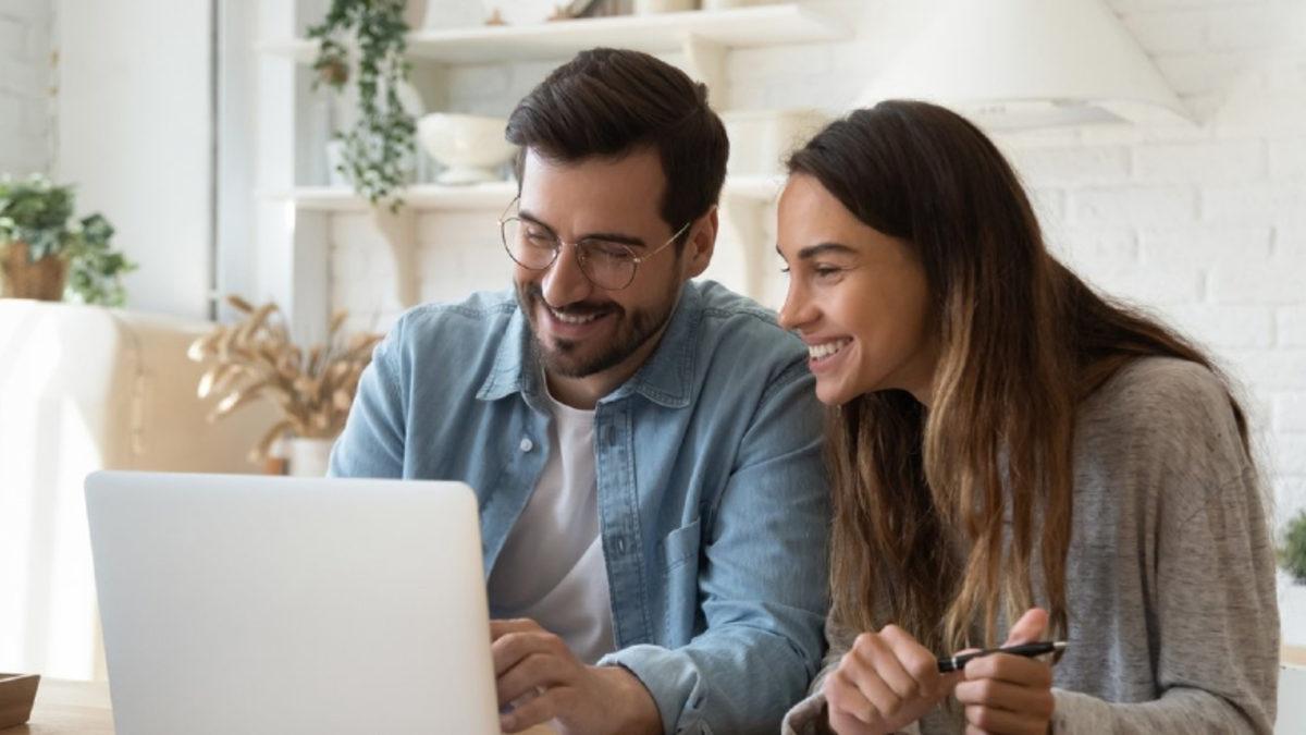 Türk Profesörden İnternet Bağımlılığı İçin Çözüm Önerisi: Bilgisayarlar Ortak Kullanılsın