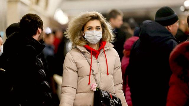 Türk Profesör, Koronavirüs Vaka Sayısının 10’un Altına Düşeceği Olası Tarihi Açıkladı