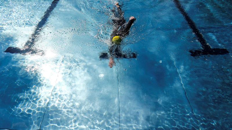 Bilim İnsanları Açıkladı: ’Koronavirüs Salgını Sürecinde Havuzda Yüzmek Güvenli’