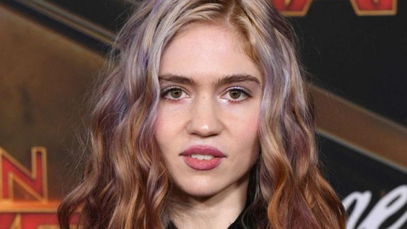 Elon Musk’ın Şarkıcı Sevgilisi Grimes, “Ruhunun Bir Parçasını” Satışa Çıkardı