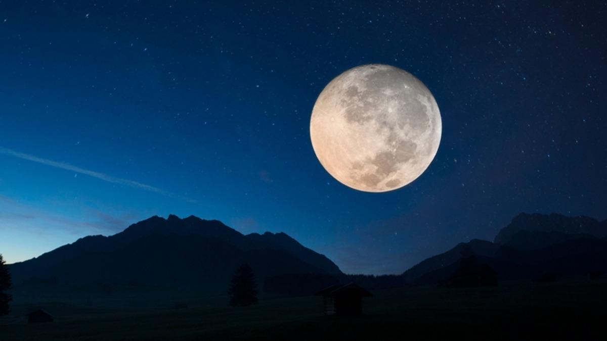 Roscosmos’tan NASA’ya Çağrı: Ay’ı Birlikte Keşfedelim