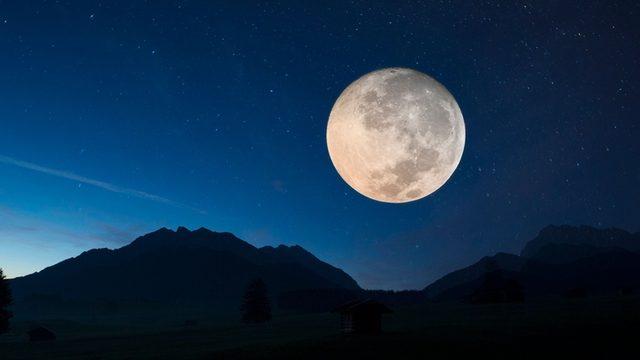 Roscosmos’tan NASA’ya Çağrı: Ay’ı Birlikte Keşfedelim