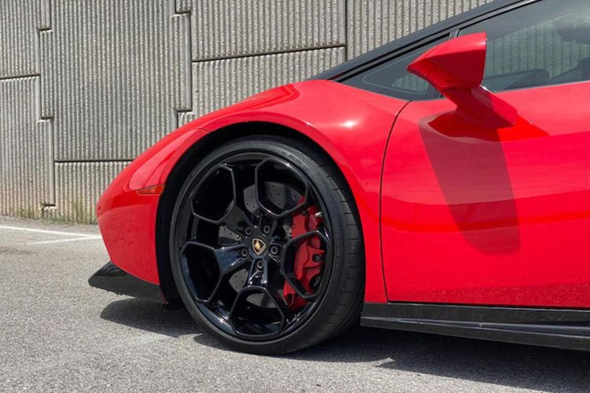 “Taksi Olarak mı Kullanmışlar?” Dedirten Bir Lamborghini Huracan Satışa Çıktı