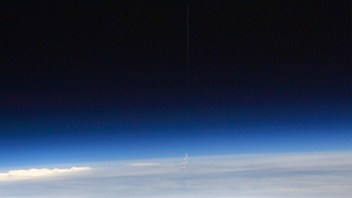 SpaceX’in Tarihi Fırlatma Görevi Uzaydan Nasıl Göründü? (Fotoğraf)