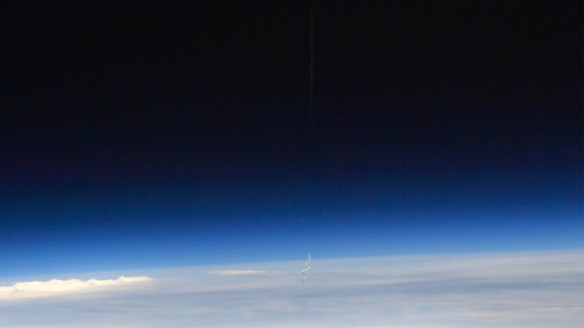 SpaceX’in Tarihi Fırlatma Görevi Uzaydan Nasıl Göründü? (Fotoğraf)