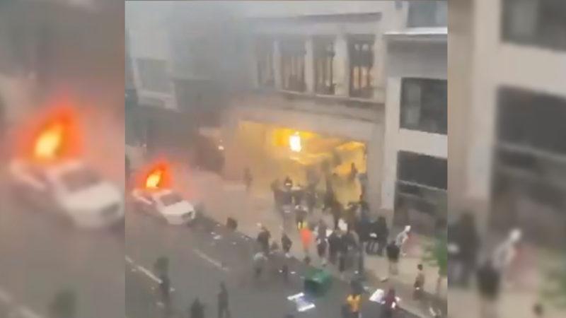 Pek Çok Apple Store Mağazası, ABD’deki Protestolarda Yağmalandı (Video)