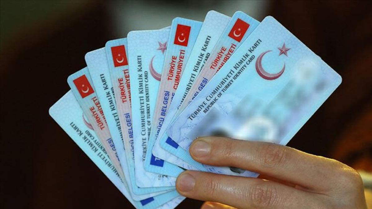 Yeni Kimlik Kartı ile PTT ATM’lerinden Para Çekilebilecek