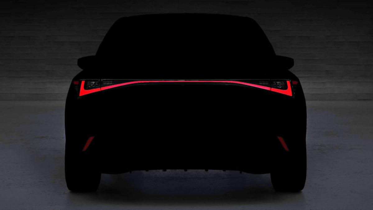 Lexus, Meraklı Photoshop Kullanıcılarını Hüsrana Uğratan 2021 IS Fotoğrafını Paylaştı