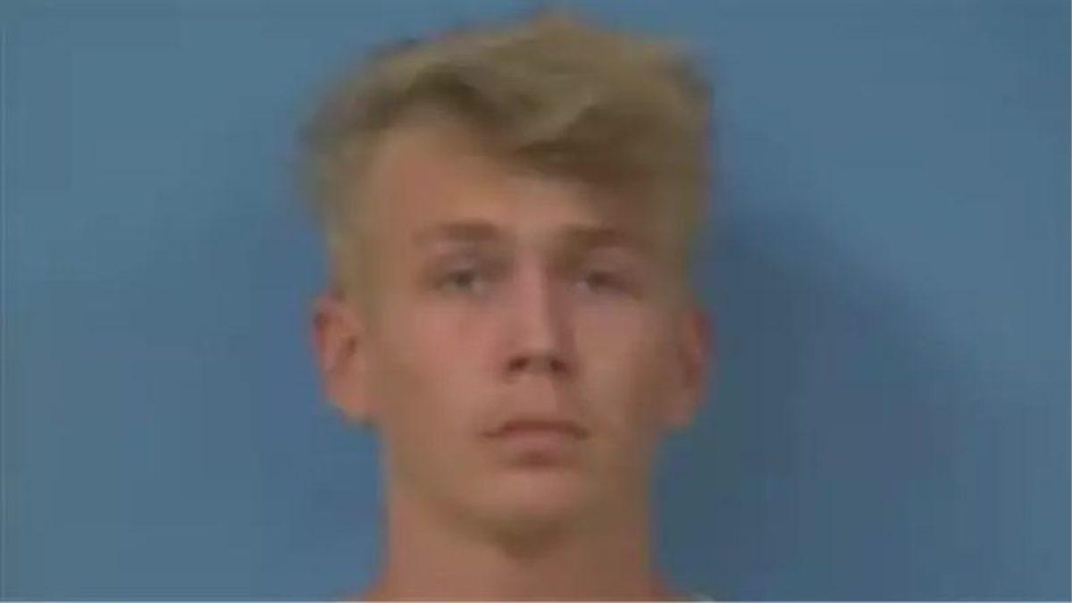 İki YouTuber, 51. Bölgeye İzinsiz Girdikleri İçin Tutuklandı