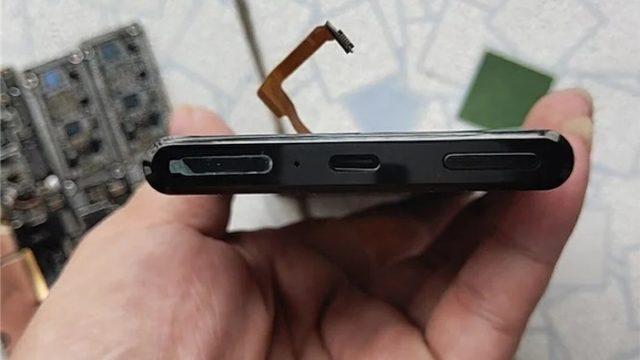 Xiaomi Mi Mix Alpha’nın Parçalarına Ayrıldığı Fotoğraflar Paylaşıldı