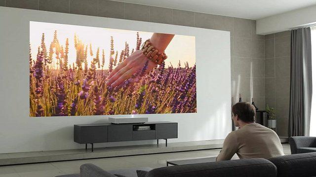LG, 4K Televizyon Arayanların Aklını Çelecek 4K Projeksiyonunu Duyurdu
