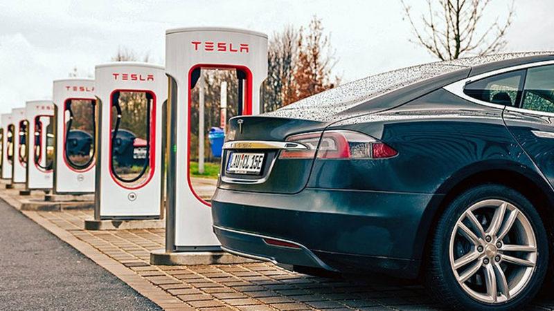 Tesla, 1,5 Milyon Kilometreye Kadar Dayanan Batarya Patenti Aldı