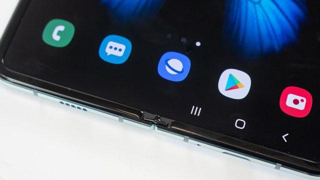 Samsung Galaxy Fold, Açıklanandan Çok Daha Yüksek Fiyatlara Satılıyor