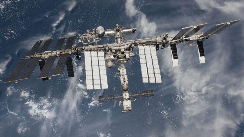 Uluslararası Uzay İstasyonu’nun Ay Önünden Geçişi Görüntülendi (Video)