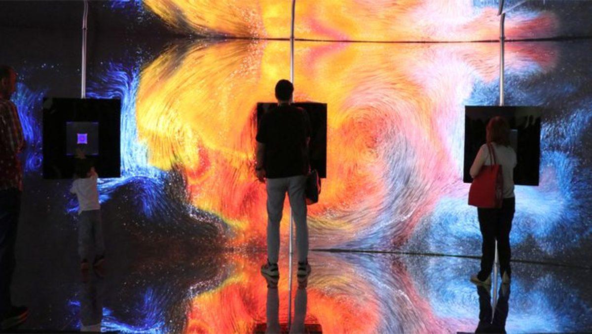 Var Olmayan Yüzleri Hayal Eden Yapay Zeka İstanbul’a Geldi