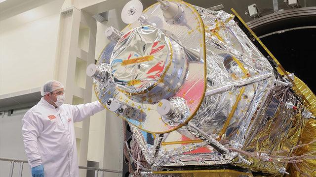 Türkiye’nin İlk Yüksek Çözünürlüklü Yer Gözlem Uydusu İMECE’nin Montajı Tamamlandı