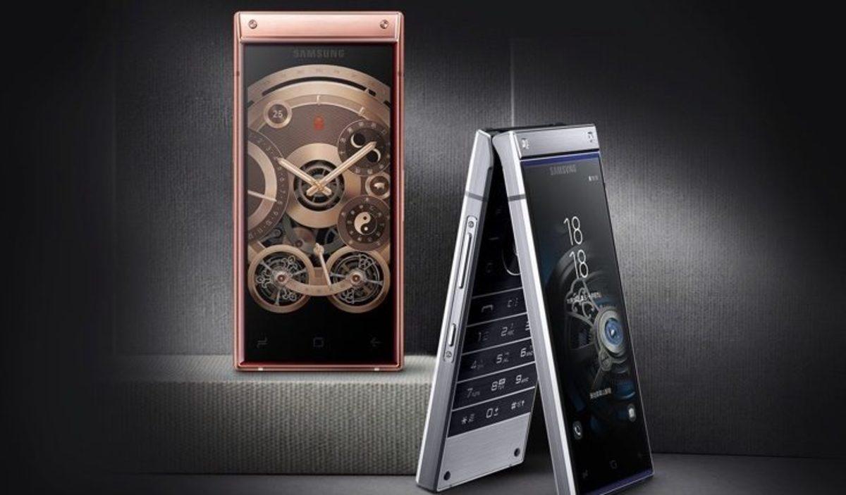 Samsung, 5G Destekli ’Kapaklı’ Bir Telefon Geliştiriyor