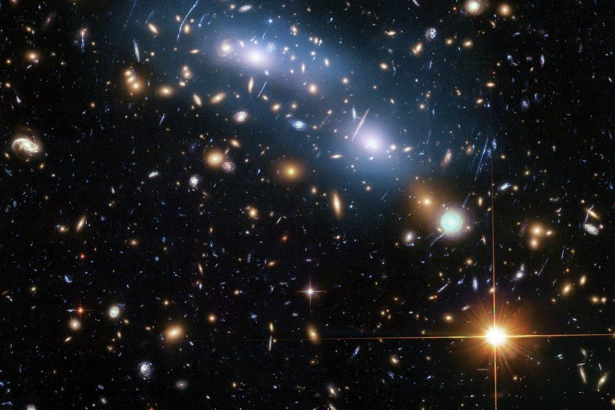 Hubble Uzay Teleskobu, İlk Yıldızların Sanılandan Daha Önce Oluştuğuna Dair Kanıtlar Buldu