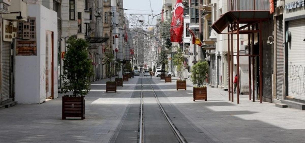 Türk Profesör, Bu Hafta Sonu Uygulanacak Sokağa Çıkma Yasağının Gerekçesini Açıkladı