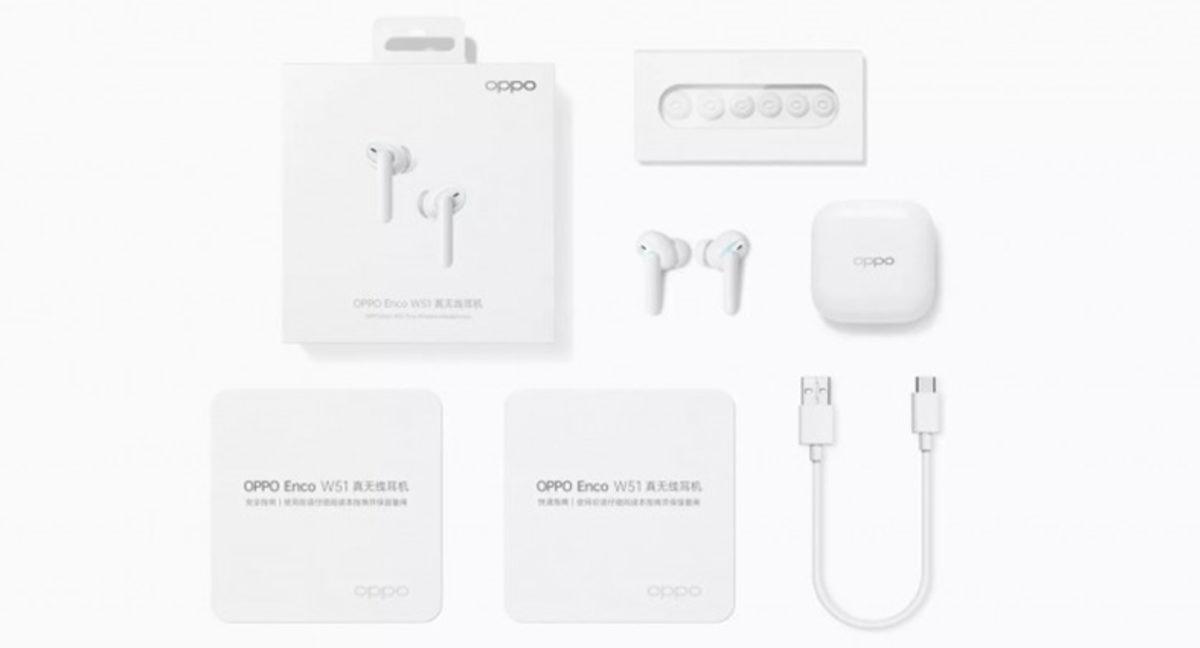 Oppo, Enco W51 Kablosuz Kulaklığını ve Smart Band Akıllı Bilekliğini Tanıttı