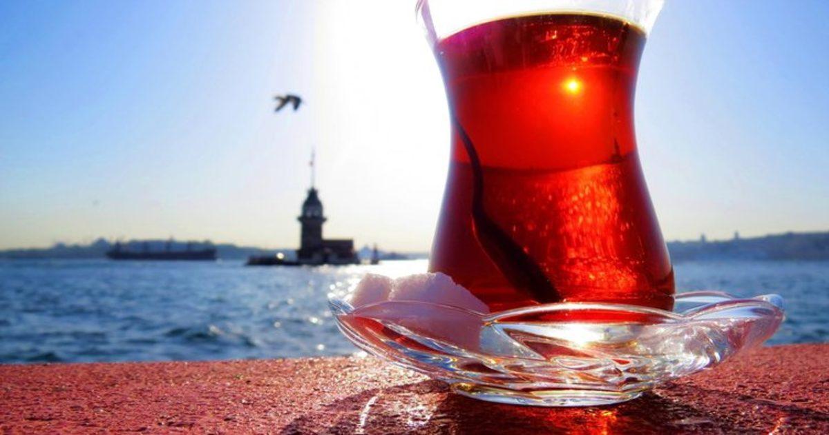 Bilime Göre Neden Günde 4 Kez Çay İçmeliyiz?