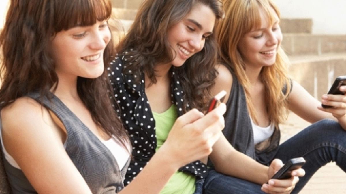 Sosyal Medya Kullanımına Yaş Sınırı Geliyor!