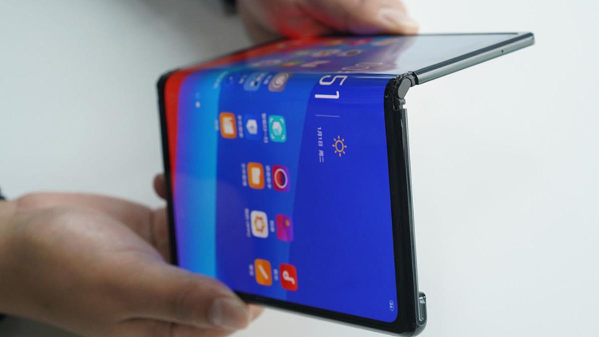 Microsoft, Katlanabilir Telefonlardaki Büyük Bir Soruna Çözüm Buldu