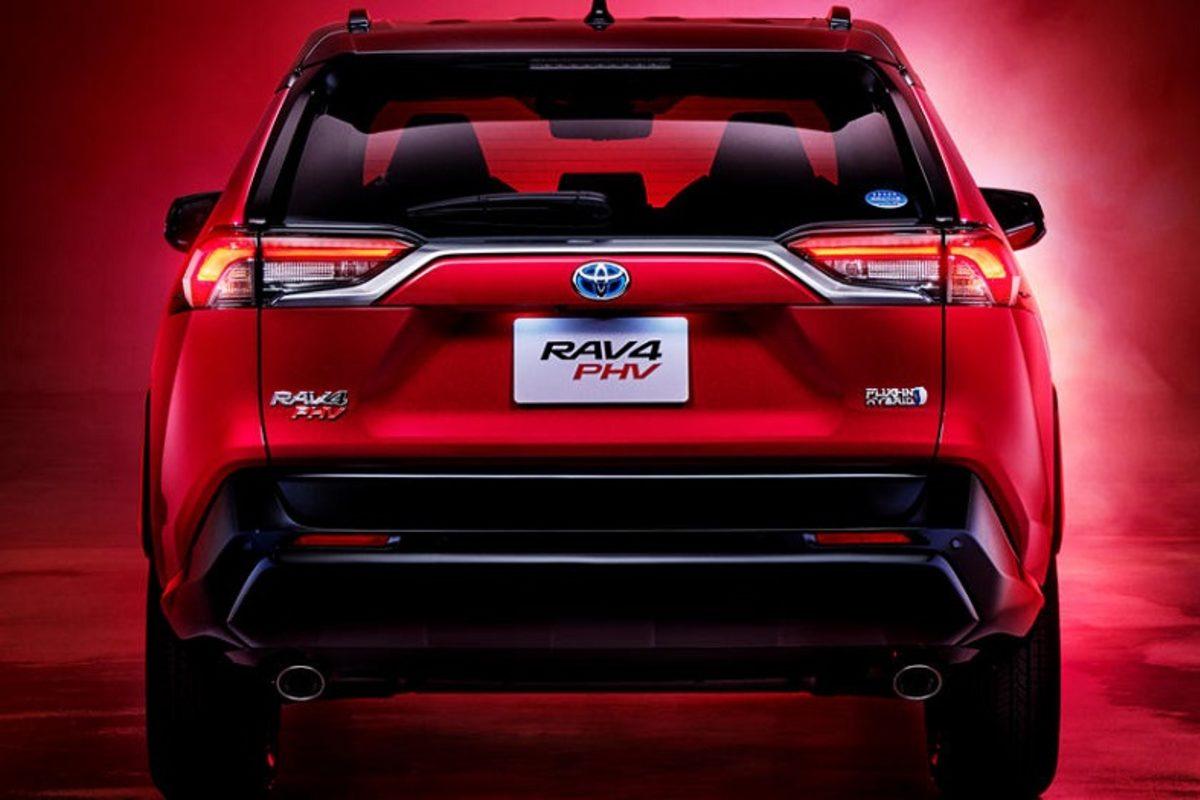 2021 Toyota RAV4 PHV, Performans ve Verimliliğe Odaklanan Özellikleriyle Tanıtıldı