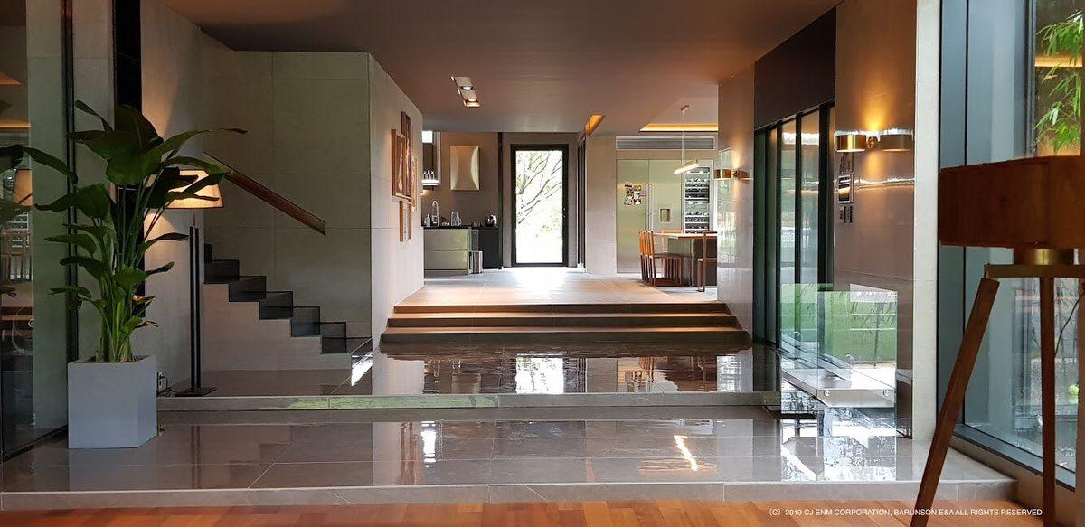 Görüntülü Konuşmalarınızda Kullanabileceğiniz Parasite Temalı 5 Arka Plan Görseli