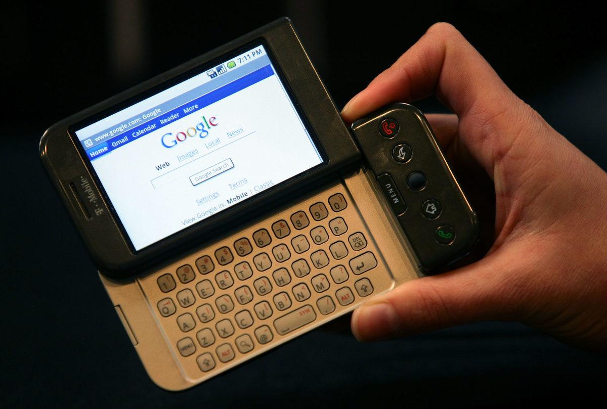 Yaşayan Efsane Android, 11 Yaşına Giriyor