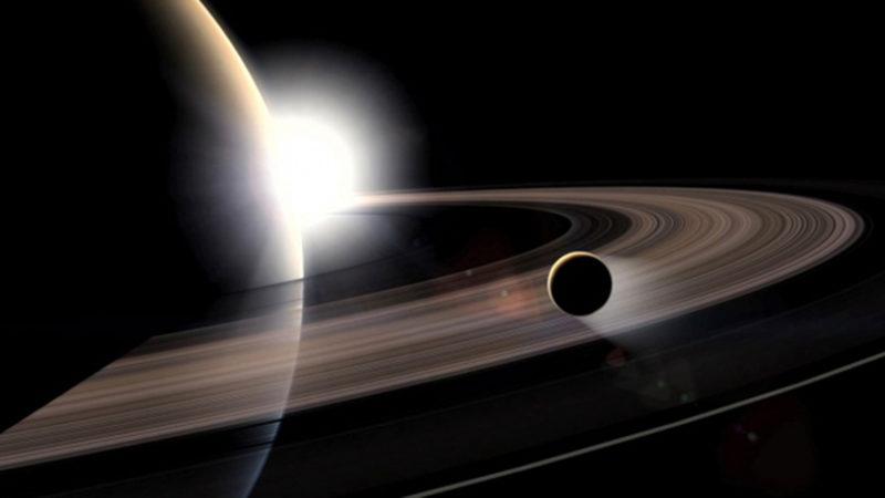 Titan’ın, Satürn’den Tahmin Edilenden 100 Kat Daha Hızlı Uzaklaştığı Tespit Edildi