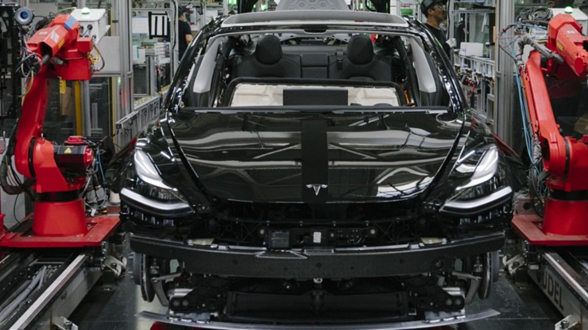 Tesla’nın Batarya Üreticisi: 1,6 Milyon Kilometre Kullanım Ömürlü Batarya Geliştirdik