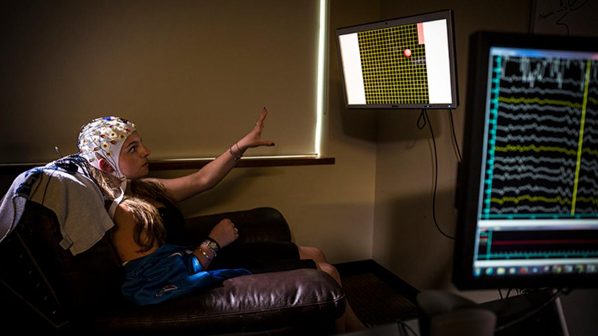 Tekerlekli Sandalyeleri Düşünce Gücüyle Kontrol Etmek Mümkün Olacak