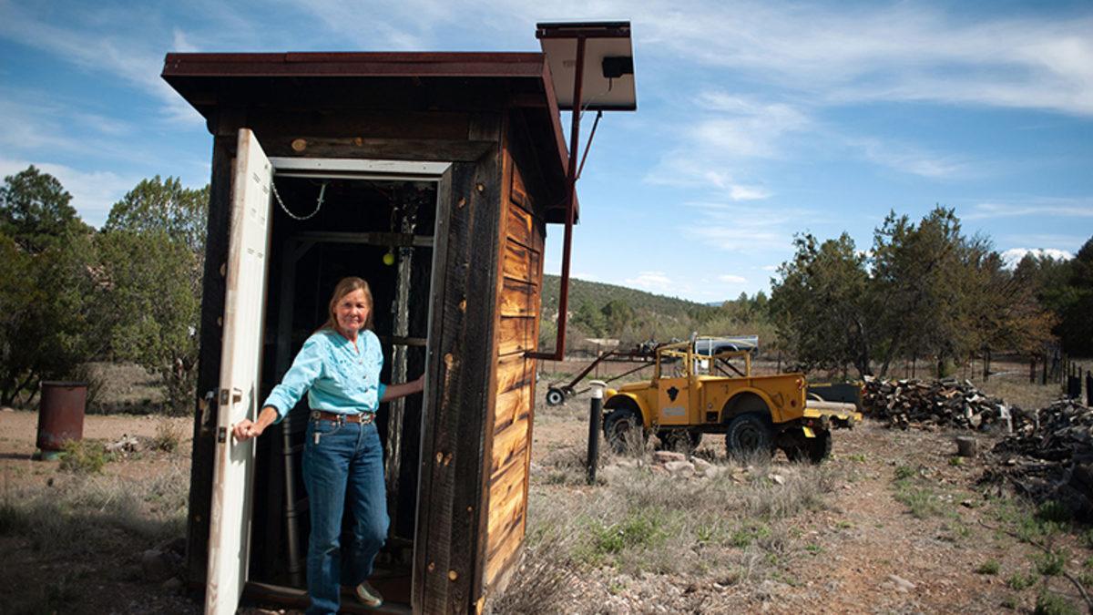 Yıllardır Toplumdan İzole Şekilde Yaşayan Çiftin İbretlik Hikayesi