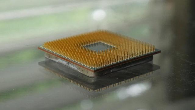 Tüm Intel İşlemcilerde Güvenlik Sorunu Yaratan Bir Açık Keşfedildi