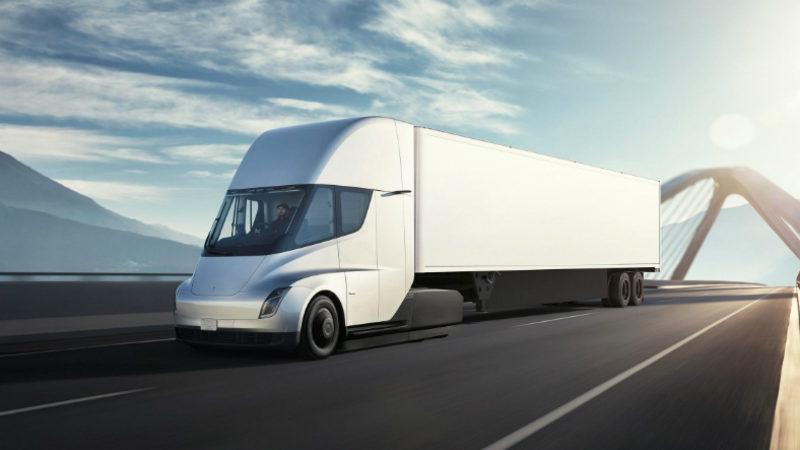 Elon Musk: Tesla Semi Elektrikli Kamyonun Seri Üretim Zamanı Geldi