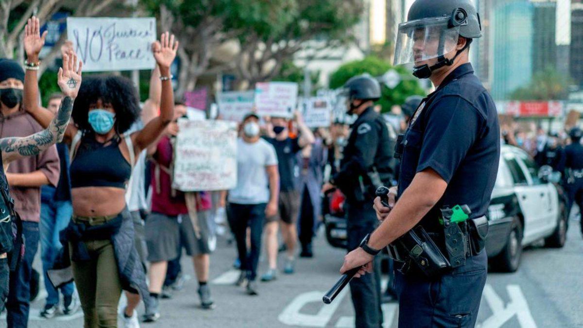 ABD’de Üst Düzey Polislerin Kişisel Bilgilerinin İnternete Sızdırıldığı İddia Edildi