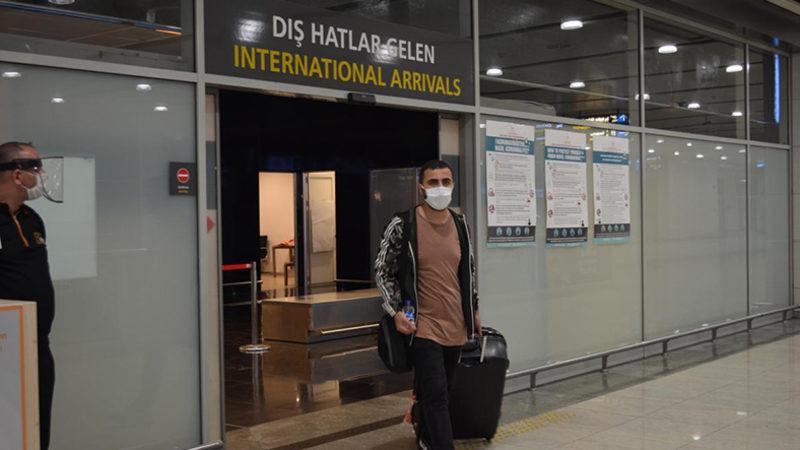 Yurt Dışından Gelen İlk Yolcu Uçağı Sabiha Gökçen Havalimanı’na İniş Yaptı