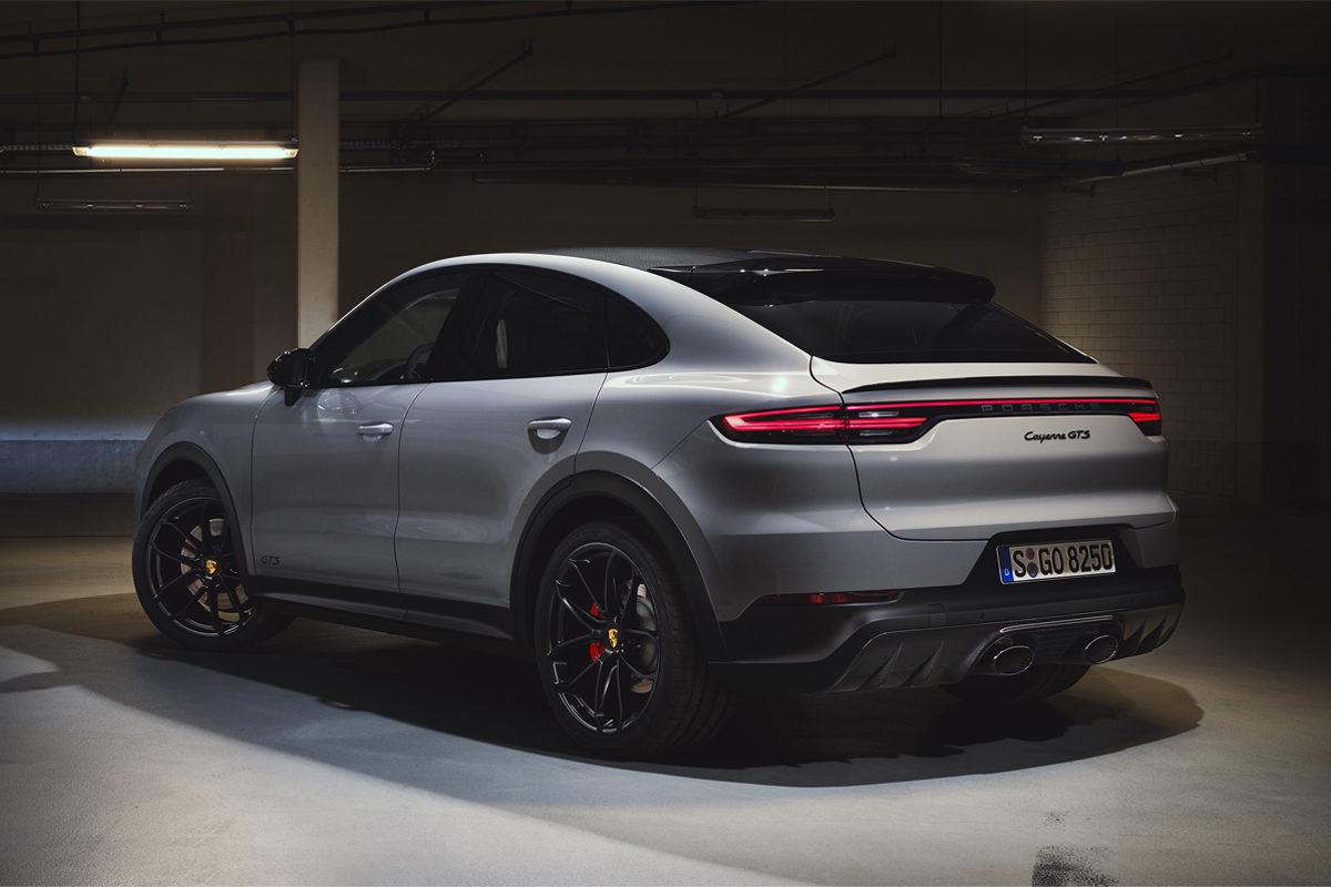 2021 Porsche Cayenne, Yeni V8 Motoruyla Birlikte Tanıtıldı