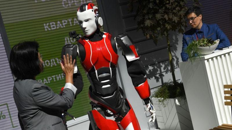 Bilim İnsanına Göre Toplumlar, Gelecekte Kendilerini Robotların Yönetmesini İsteyecek