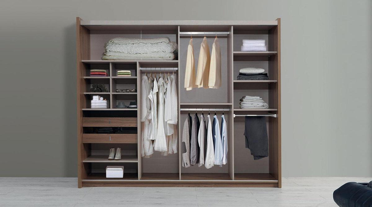 Evden Çalışırken Kıyafet Değiştirmenin İyi Hissettirdiğini Kanıtlayan 6 Neden