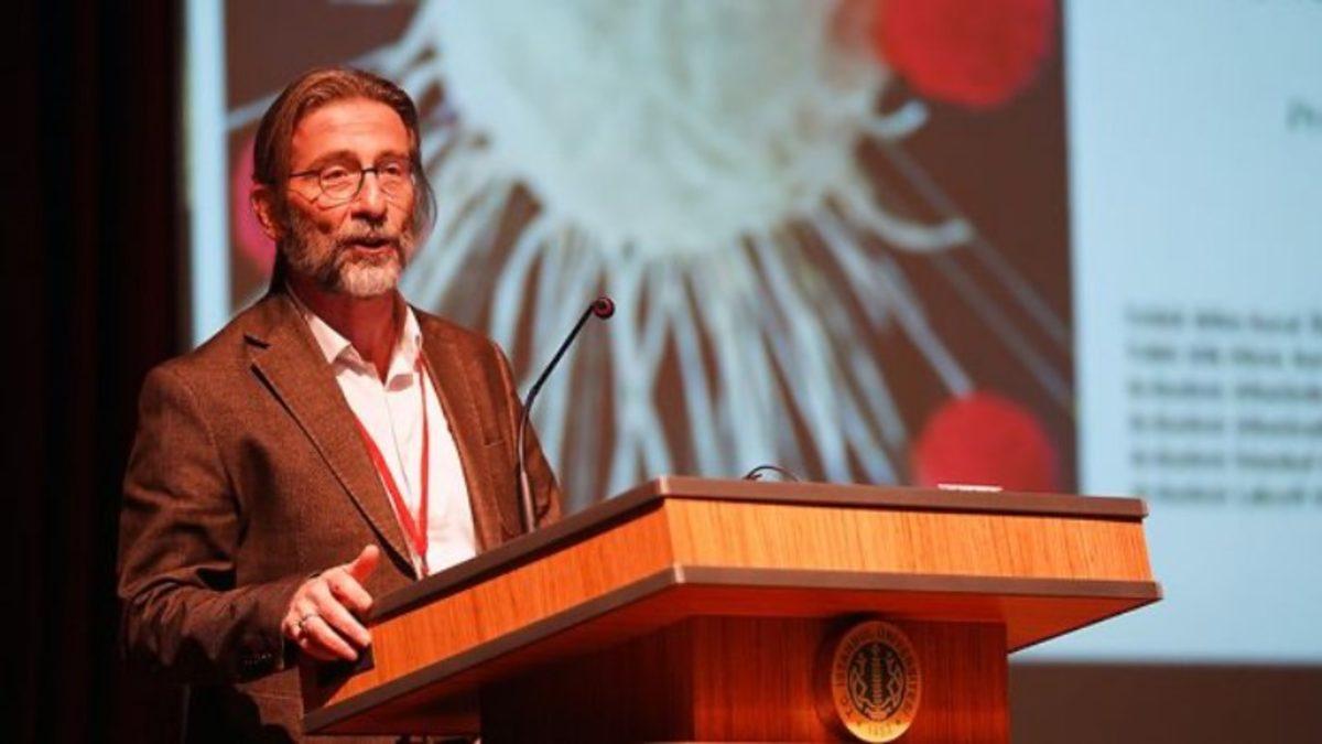 Prof. Dr. Ercüment Ovalı, Koronavirüs Aşısı İçin Tarihi Verdi