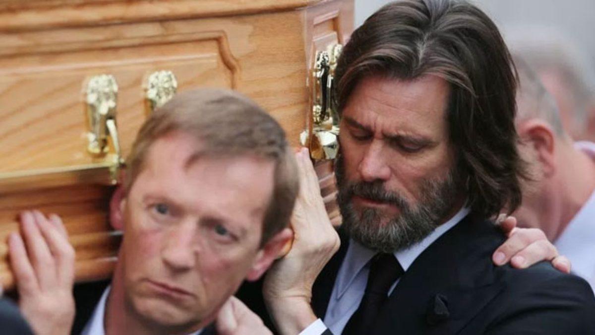 Komedi Yıldızı Jim Carrey’in Hiç de Komik Olmayan Hayatı