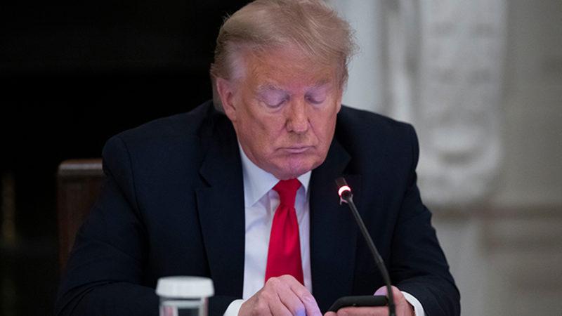 Facebook, Trump’ın Nazi Sembolü Kullanan Reklamlarını Kaldırdı