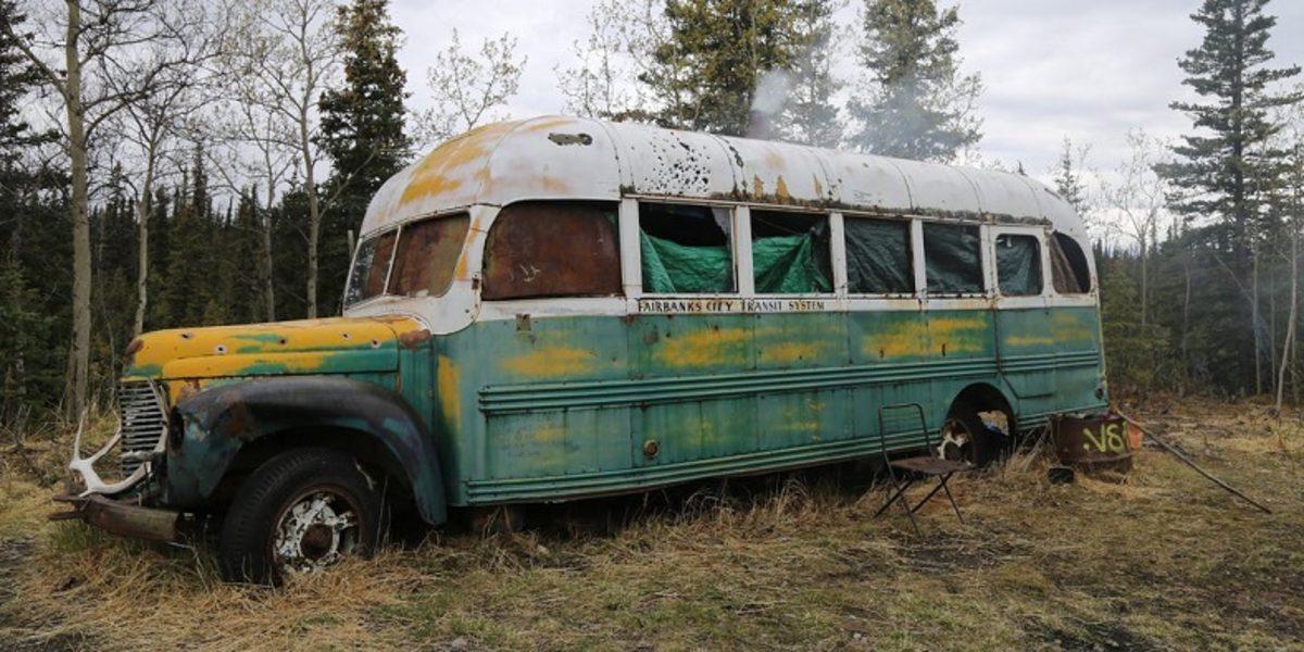 Into the Wild’ın Ünlü Terk Edilmiş Otobüsü, Güvenlik Nedeniyle Taşındı