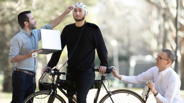 Zihin Okuyarak Kazaları Engelleyen Bir Elektrikli Bisiklet Geliştirildi