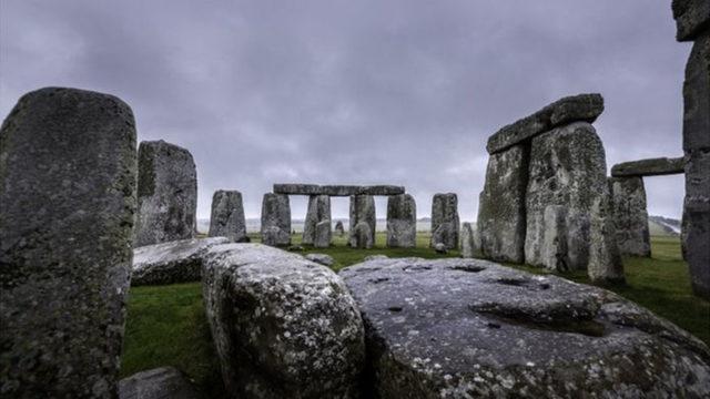 Stonehenge’in Yakınında Tarih Öncesi, Devasa Bir Yapı Bulundu