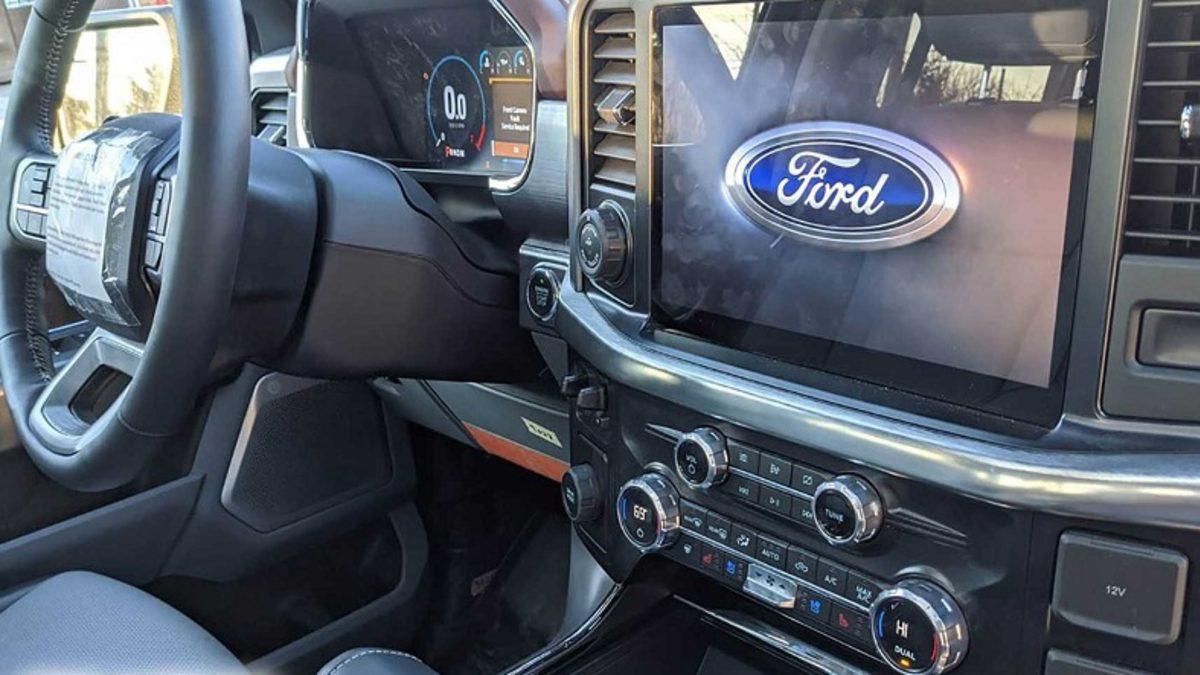 Yarın Tanıtılacak 2021 Ford F-150 İçin Son Bir Tanıtım Görseli Yayınlandı
