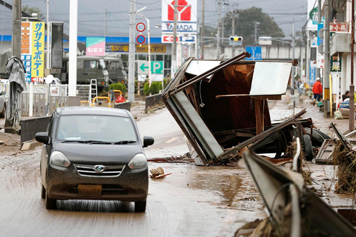 Japonya’yı Vuran Tayfun Sonrası Ortaya Çıkan, Kıyamet Filmlerini Andıran Görüntüler