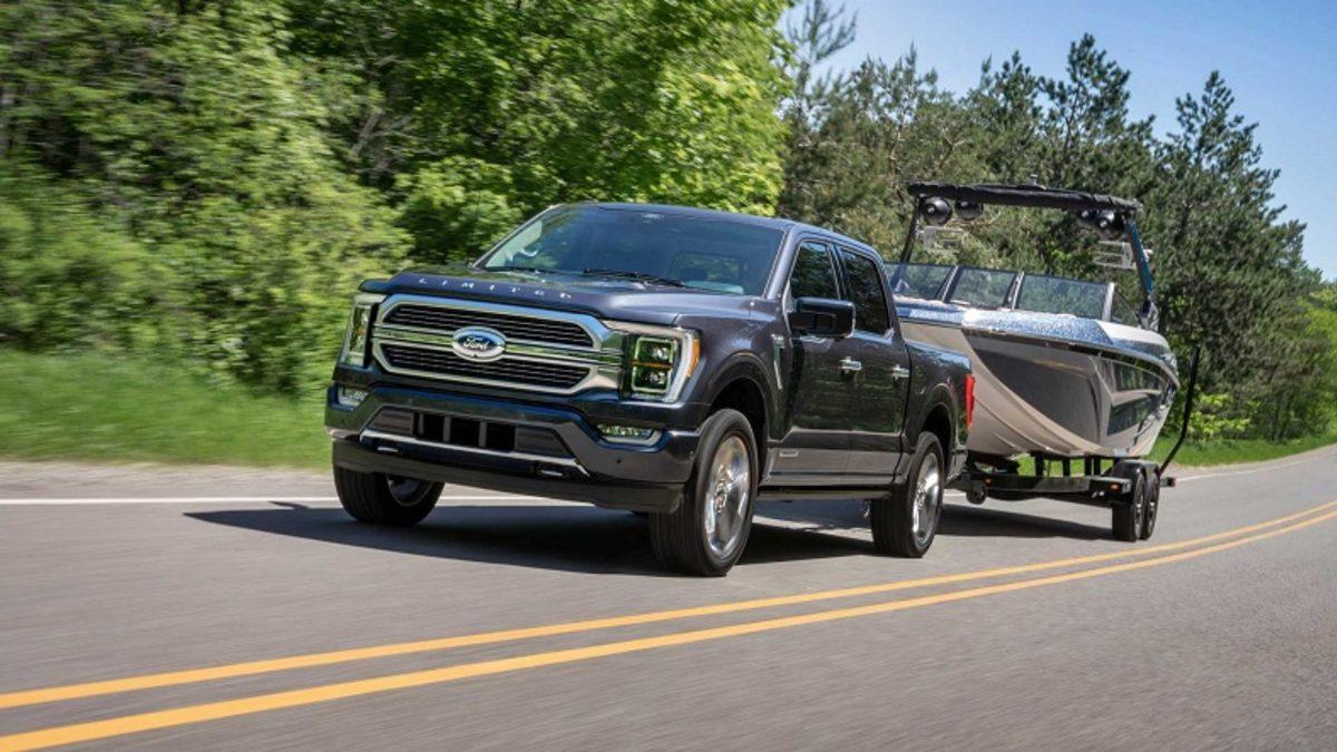 2021 Ford F-150, Hibrit Motor Seçeneği ve Büyüleyici Tasarımıyla Tanıtıldı
